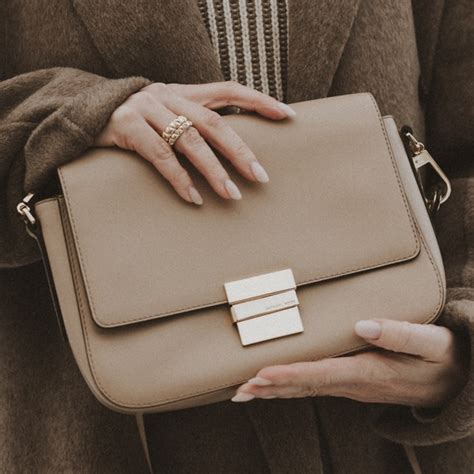 michael kors madelyn shoulder bag